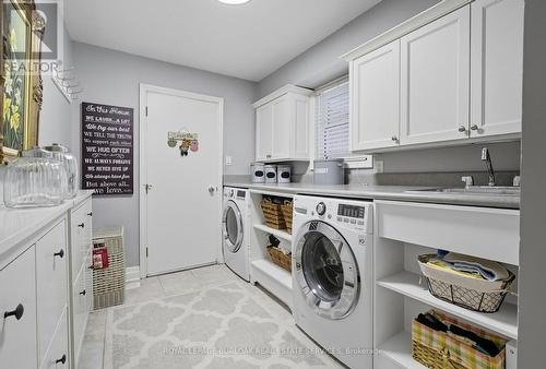 1580 Woodeden Drive, Mississauga, ON - Indoor Photo Showing Laundry Room