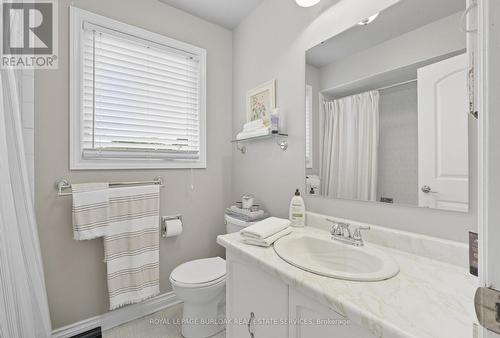 1580 Woodeden Drive, Mississauga, ON - Indoor Photo Showing Bathroom