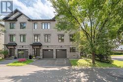 100 BRILIA PRIVATE Ottawa, ON K1J 0B7