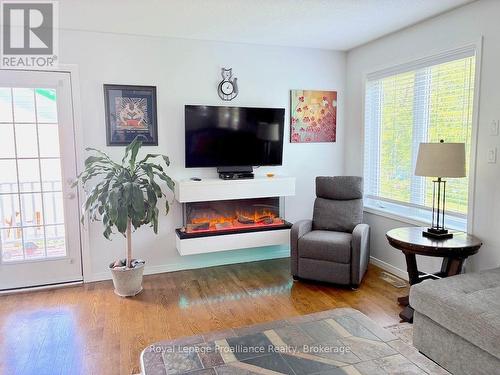 155 Downs Road, Quinte West (Murray Ward), ON - Indoor With Fireplace
