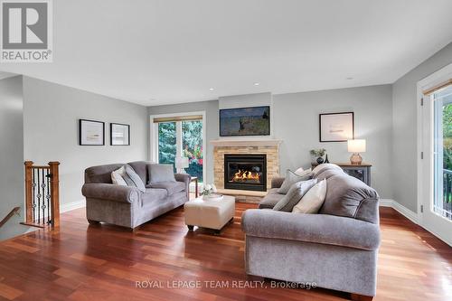 861 Dunlevie Avenue, Ottawa, ON - Indoor Photo Showing Living Room With Fireplace