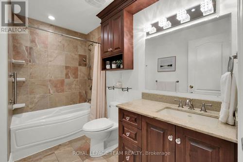 861 Dunlevie Avenue, Ottawa, ON - Indoor Photo Showing Bathroom