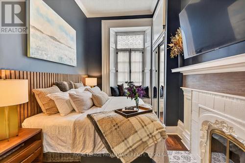 2 - 133 King Street E, Kingston (Central City East), ON - Indoor Photo Showing Bedroom