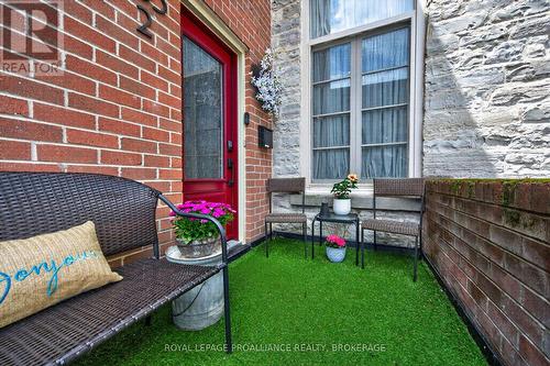 2 - 133 King Street E, Kingston (Central City East), ON - Outdoor