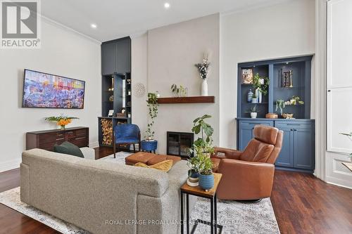2 - 133 King Street E, Kingston (Central City East), ON - Indoor Photo Showing Living Room