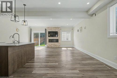 31 Fourth Avenue, Kitchener, ON - Indoor