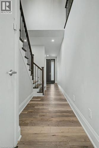 31 Fourth Avenue, Kitchener, ON - Indoor Photo Showing Other Room