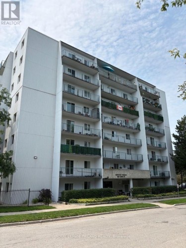 310 - 986 HURON STREET , London East (East B), Ontario N5Y 5E4 2
