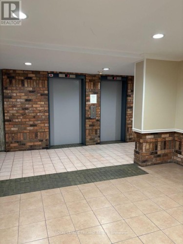 310 - 986 HURON STREET , London East (East B), Ontario N5Y 5E4 4