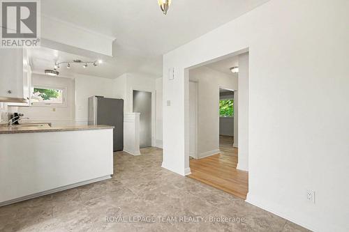 3 Donna Street, Ottawa, ON - Indoor Photo Showing Kitchen