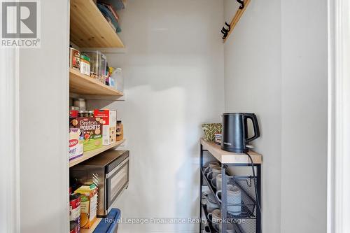44 Geddes Street, Belleville (Belleville Ward), ON - Indoor