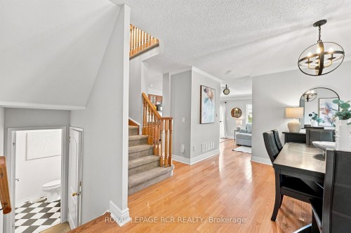 70 Millcliff Circle, Aurora, ON - Indoor