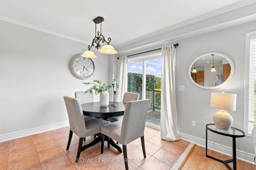 70 Millcliff Circle, Aurora, ON - Indoor Photo Showing Dining Room