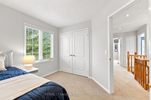 70 Millcliff Circle, Aurora, ON - Indoor Photo Showing Bedroom