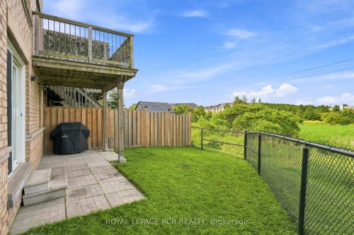 70 Millcliff Circle, Aurora, ON - Outdoor