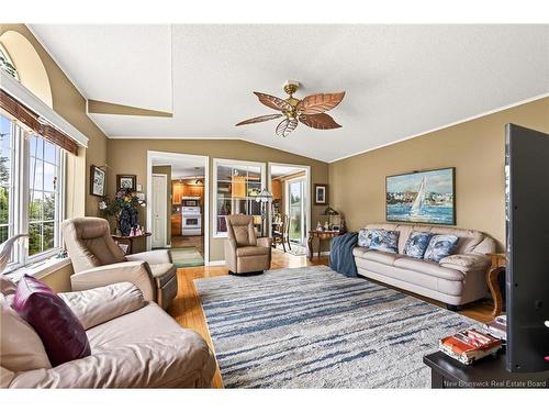 9 Blue Ash St, Moncton, NB 