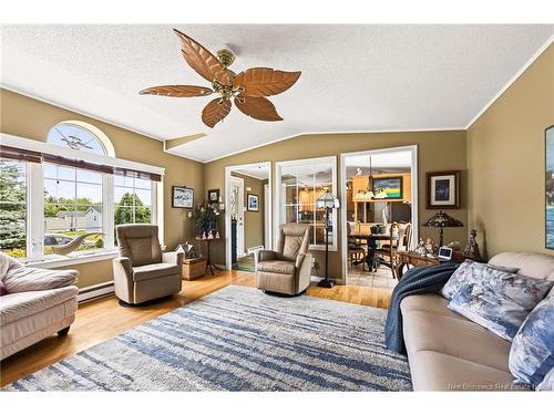 9 Blue Ash St, Moncton, NB 