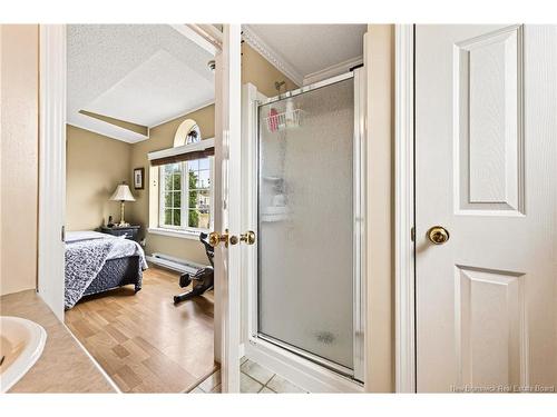 9 Blue Ash St, Moncton, NB 