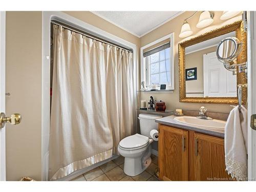 9 Blue Ash St, Moncton, NB 