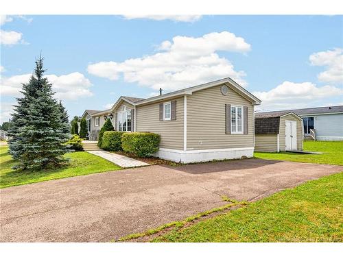 9 Blue Ash St, Moncton, NB 