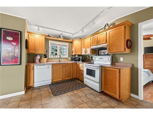9 Blue Ash St, Moncton, NB 