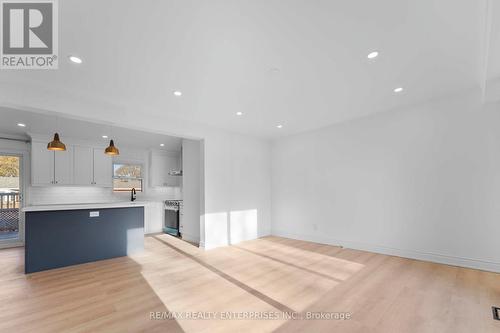 60 WAKELIN TERRACE , St. Catharines, Ontario L2M 4K9 4