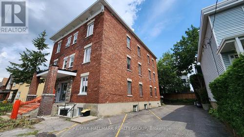 3 - 125 GLENORA STREET , Ottawa, Ontario K1S 1J2 4