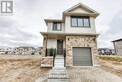 196 RIVERGREEN CRESCENT  Cambridge, ON N1S 0G1