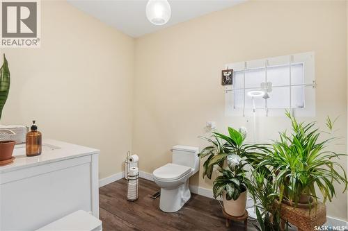 3130 13Th Avenue, Regina, SK - Indoor Photo Showing Bathroom