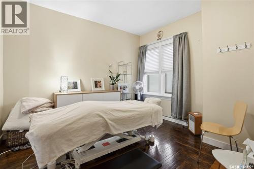 3130 13Th Avenue, Regina, SK - Indoor Photo Showing Bedroom