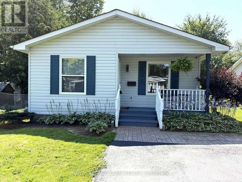 1028 TEENA COLLEEN PRIVATE  Ottawa, ON K4P 1C6