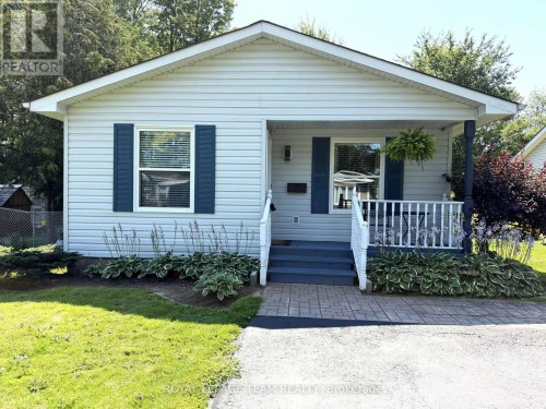1028 TEENA COLLEEN PRIVATE  Ottawa, ON K4P 1C6