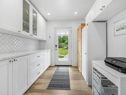 436 Bald Rock Road, Halifax, NS - Indoor Photo Showing Kitchen With Upgraded Kitchen