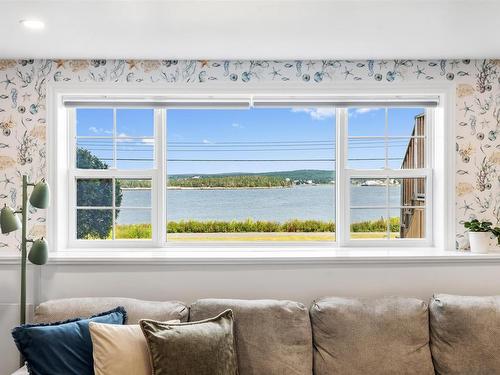 436 Bald Rock Road, Halifax, NS - Indoor Photo Showing Living Room