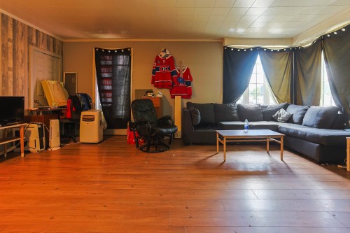 Salon - 4292  - 4294 Boul. De Shawinigan-Sud, Shawinigan, QC - Indoor Photo Showing Living Room