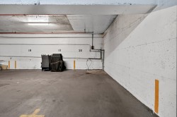 Garage - 