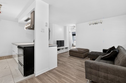 Living Room - 103-6 Av. Argyle, Saint-Lambert, QC - Indoor