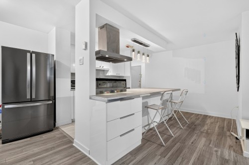 Kitchen - 103-6 Av. Argyle, Saint-Lambert, QC - Indoor Photo Showing Kitchen