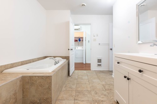Salle de bains - 3-4595 Ch. Des Prairies, Brossard, QC - Indoor Photo Showing Bathroom