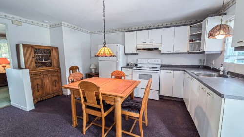 Cuisine - 365 14E Avenue, Pointe-Calumet, QC - Indoor Photo Showing Kitchen