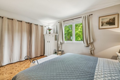 Chambre à coucher principale - 625 Rue De Briançon, Laval (Laval-Des-Rapides), QC - Indoor Photo Showing Bedroom