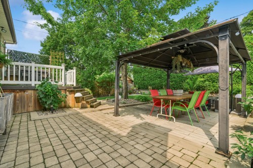 Cour - 625 Rue De Briançon, Laval (Laval-Des-Rapides), QC - Outdoor With Deck Patio Veranda