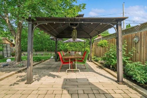 Cour - 625 Rue De Briançon, Laval (Laval-Des-Rapides), QC - Outdoor