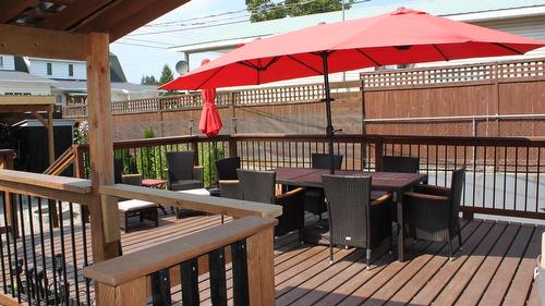 204A 5Th Avenue, Nakusp, BC - Outdoor With Deck Patio Veranda With Exterior