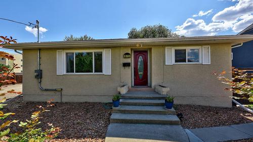 875 SURREY Avenue  Kamloops, BC V2B 1P7