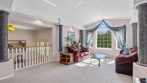 970 Maygard Road, Kelowna, BC - Indoor