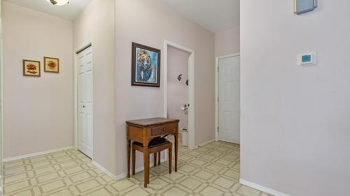 970 Maygard Road, Kelowna, BC - Indoor Photo Showing Other Room
