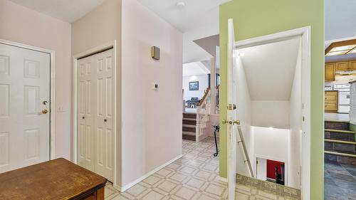 970 Maygard Road, Kelowna, BC - Indoor Photo Showing Other Room