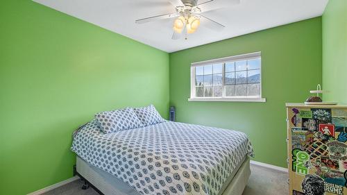 970 Maygard Road, Kelowna, BC - Indoor Photo Showing Bedroom