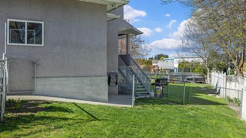 970 Maygard Road, Kelowna, BC - Outdoor